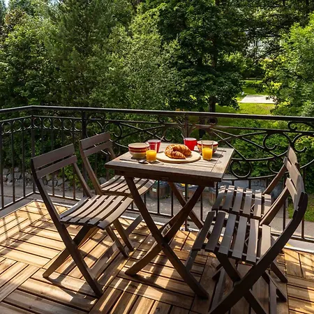 Le Paradis 15 - Year *